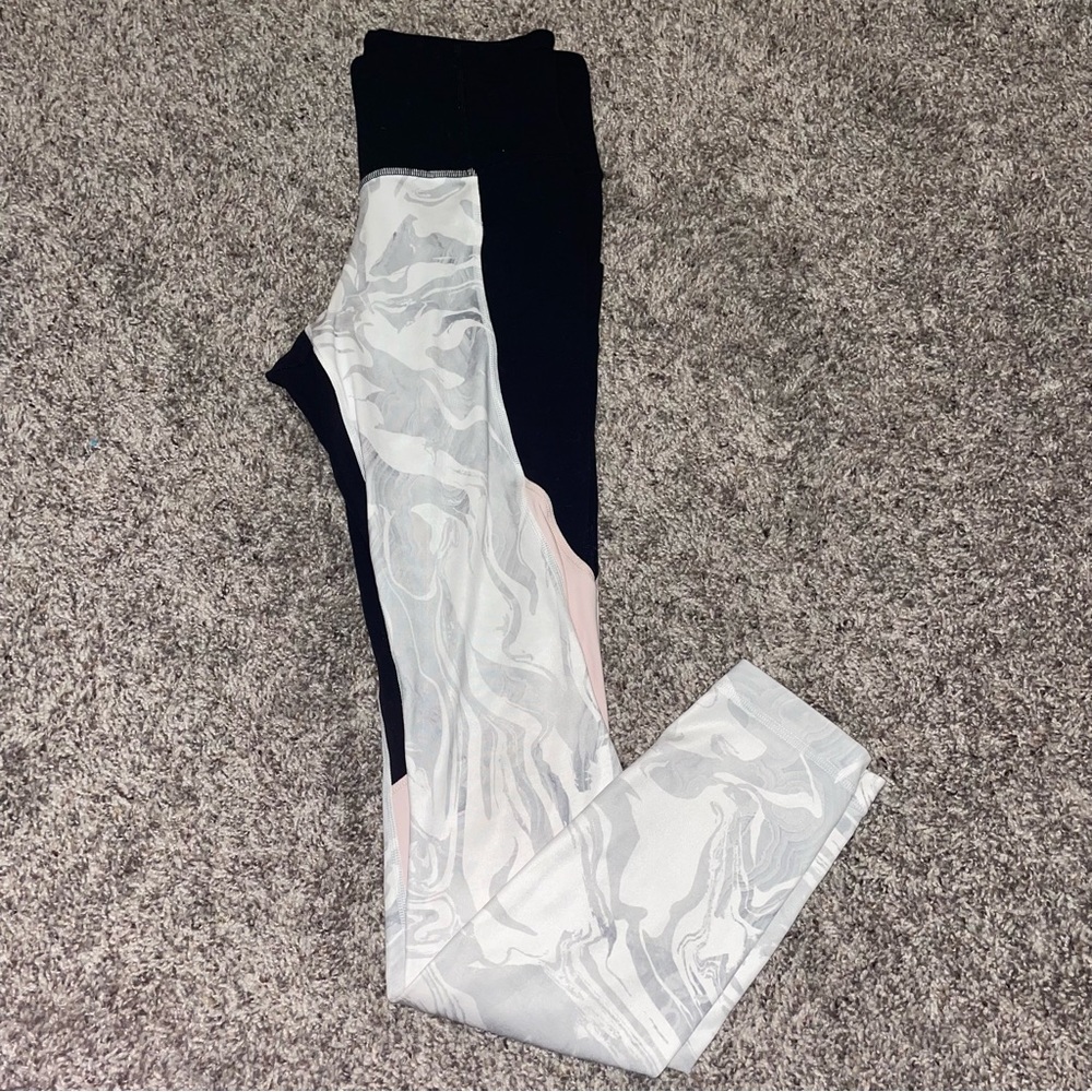 Athleta Salutation Leggings
